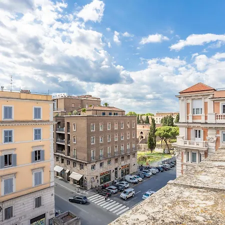 Apartment Terrace In Campo Marzio